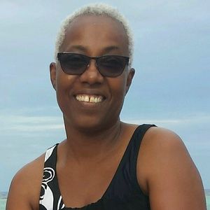 Meet your Posher, Linda